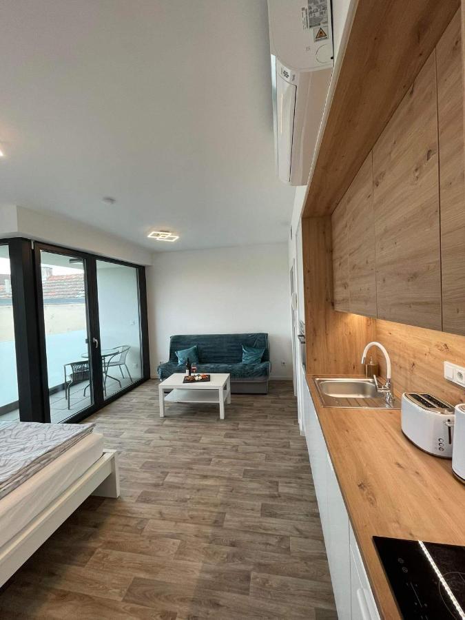 Mikuloff Apartment Mikulov Bagian luar foto